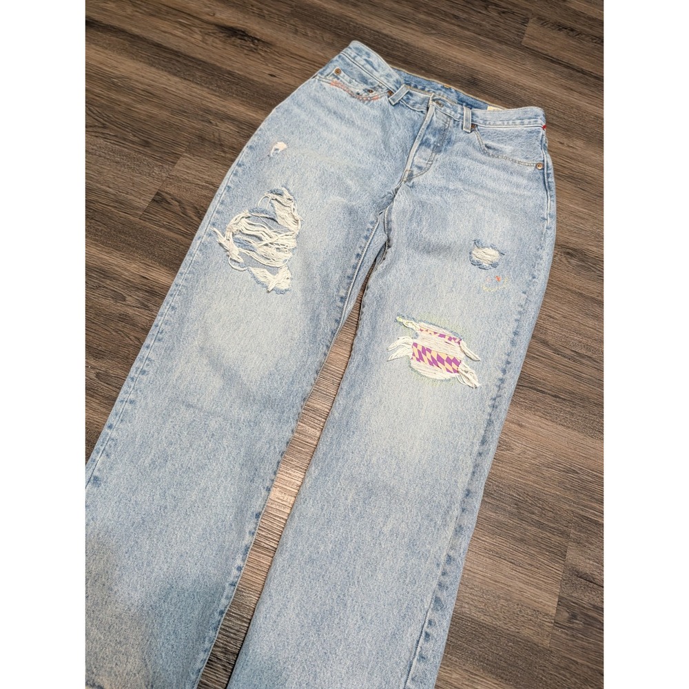 Levis 501 150th Anniversary Distressed Straight Leg Jeans Light Wash 26x30